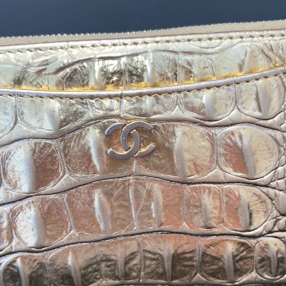 Chanel metallic embossed crocodile Wallet - Picture 3 of 10